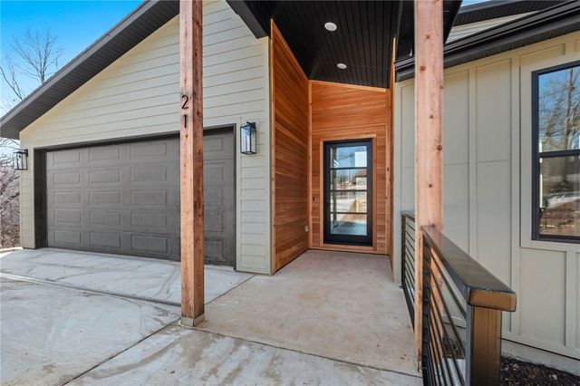 21 Dunvegan Lane, Bella Vista, AR 72715