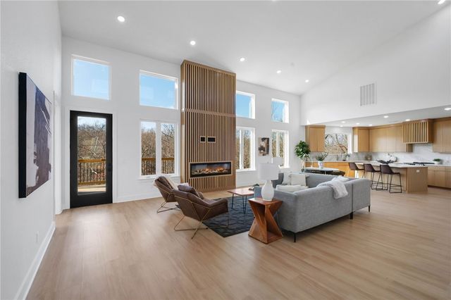 21 Dunvegan Lane, Bella Vista, AR 72715