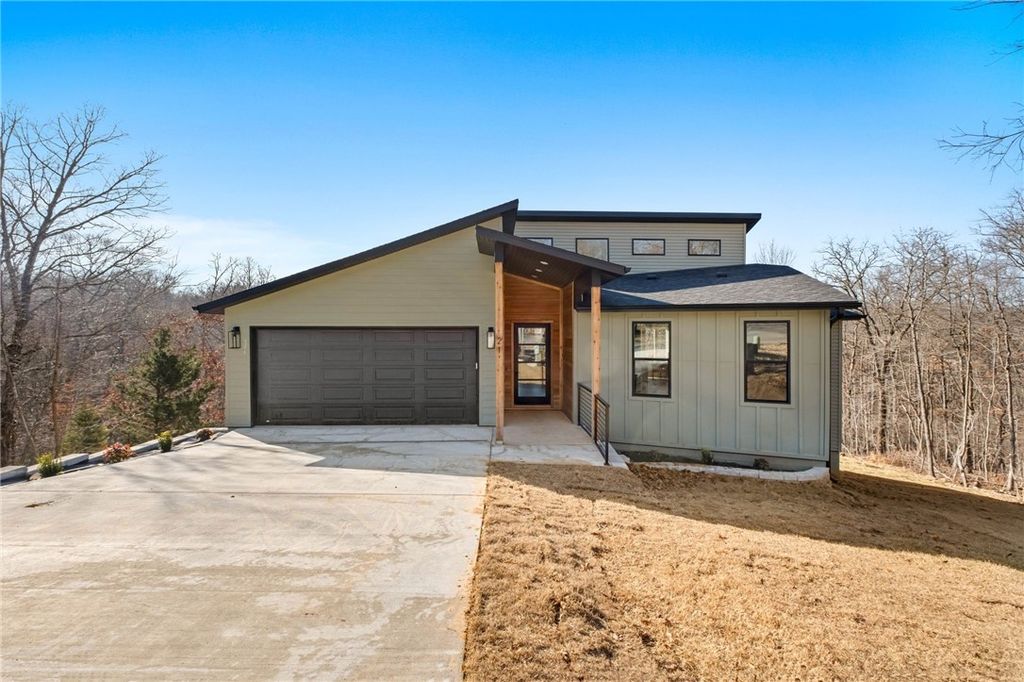 21 Dunvegan Lane, Bella Vista, AR 72715