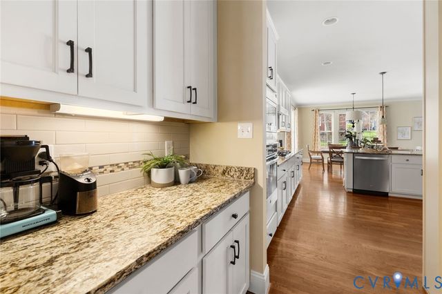 16401 Shefford Dr, Midlothian, VA 23112