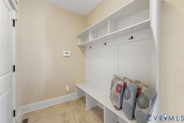 16401 Shefford Dr, Midlothian, VA 23112