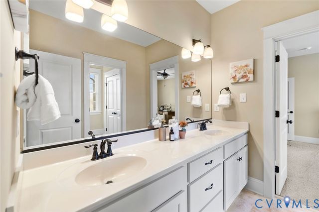 16401 Shefford Dr, Midlothian, VA 23112