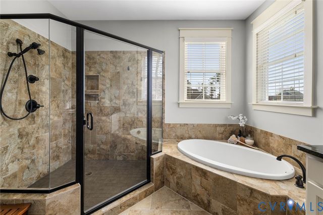 16401 Shefford Dr, Midlothian, VA 23112