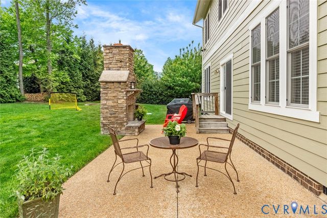 16401 Shefford Dr, Midlothian, VA 23112