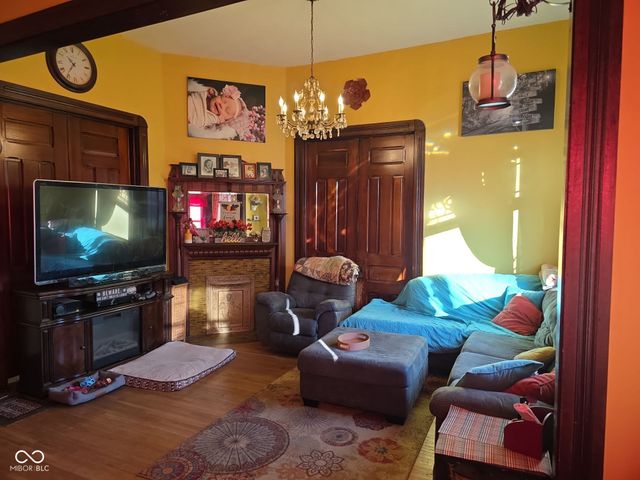 122 W 5th Street, Rushville, IN 46173