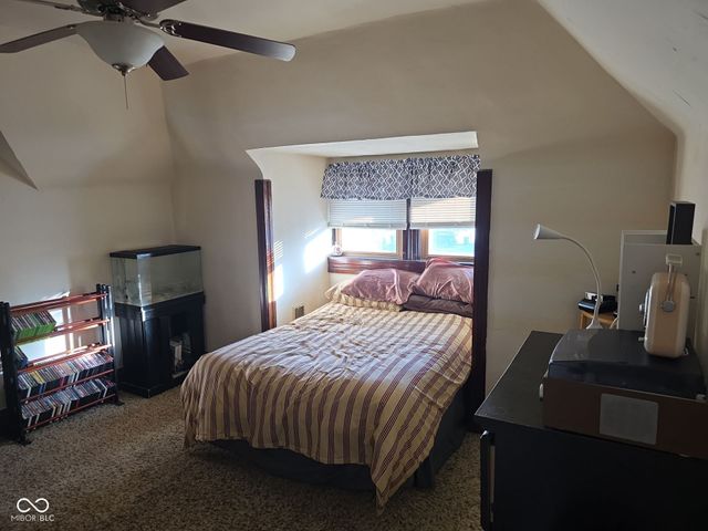 122 W 5th Street, Rushville, IN 46173