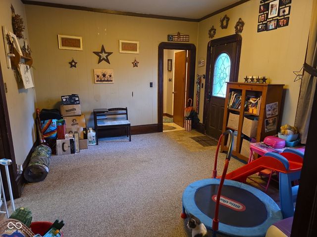 122 W 5th Street, Rushville, IN 46173