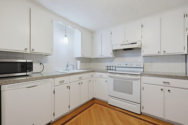 28 Main Street 5, North Reading, MA 01864
