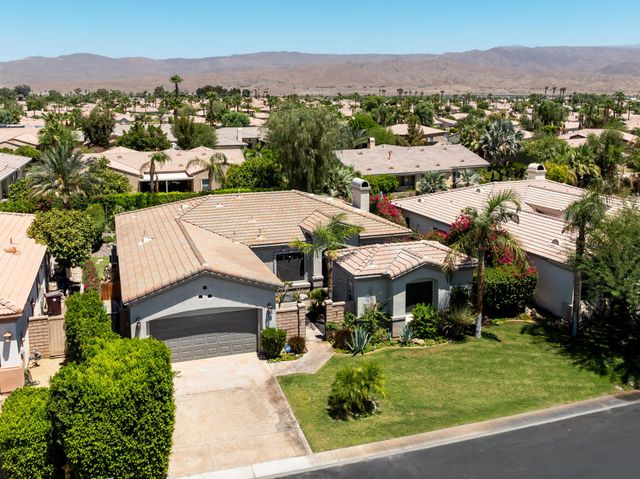 79818 Parkway Esplanade S, La Quinta, CA 92253