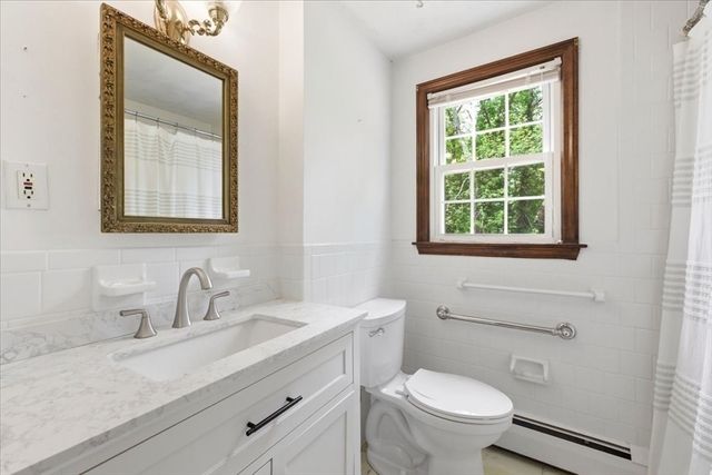 5 Spring Valley Rd, Medfield, MA 02052