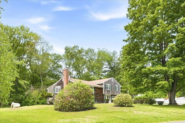 5 Spring Valley Rd, Medfield, MA 02052