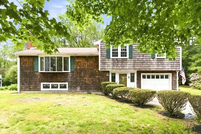 5 Spring Valley Rd, Medfield, MA 02052