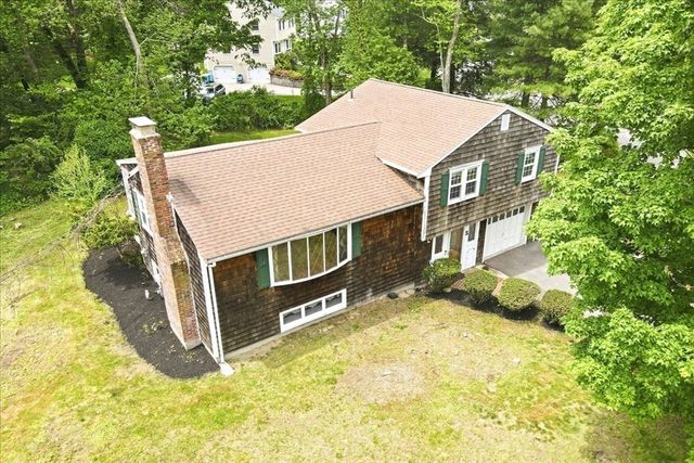 5 Spring Valley Rd, Medfield, MA 02052