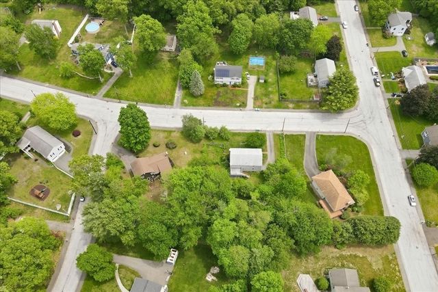 5 Spring Valley Rd, Medfield, MA 02052