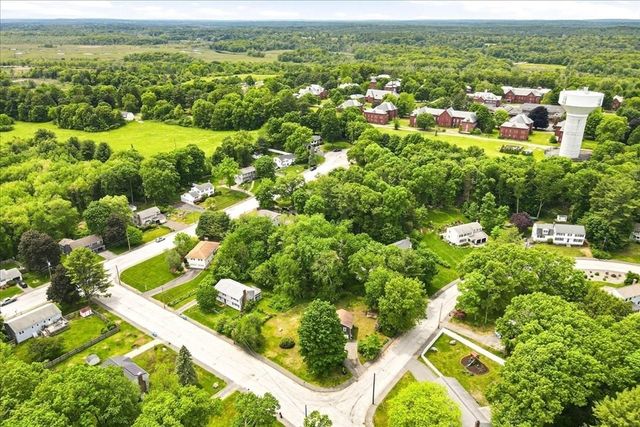 5 Spring Valley Rd, Medfield, MA 02052