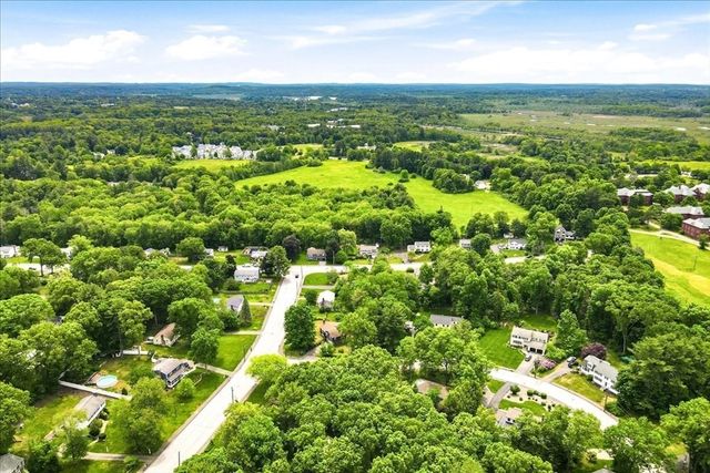 5 Spring Valley Rd, Medfield, MA 02052