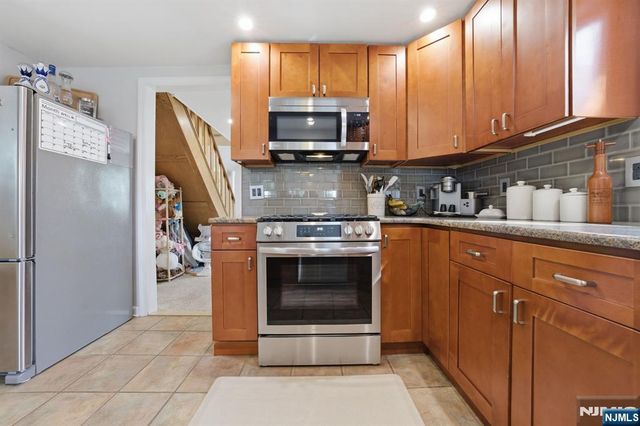 43 Merrie Trail, Denville Township, NJ 07834