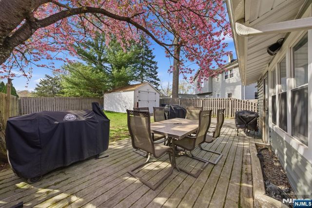 43 Merrie Trail, Denville Township, NJ 07834