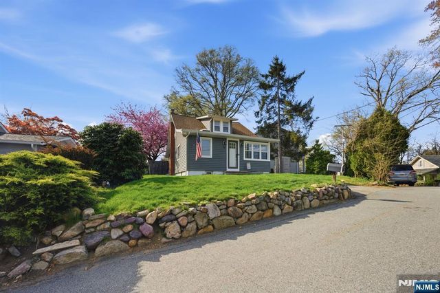 43 Merrie Trail, Denville Township, NJ 07834