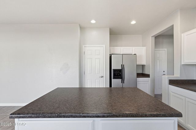 33728 S Colony Drive, Red Rock, AZ 85145