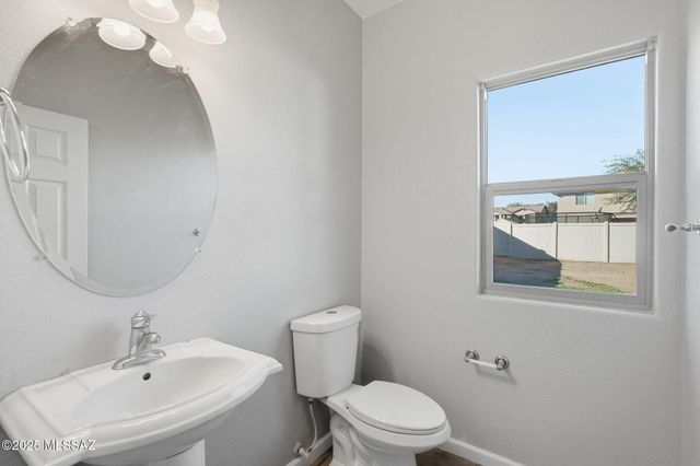 33728 S Colony Drive, Red Rock, AZ 85145