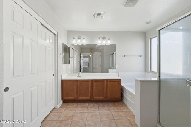 33728 S Colony Drive, Red Rock, AZ 85145