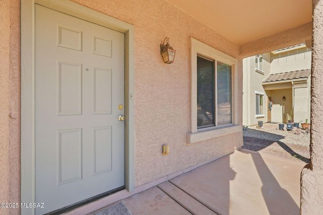 33728 S Colony Drive, Red Rock, AZ 85145