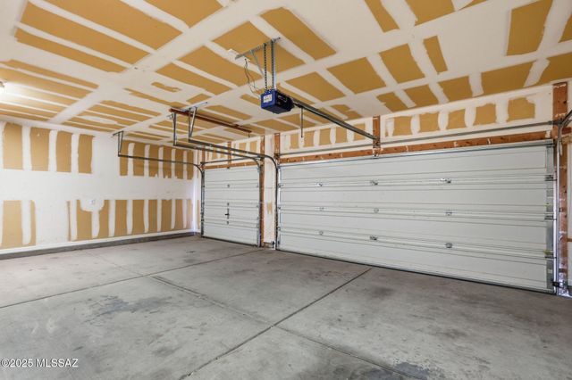 33728 S Colony Drive, Red Rock, AZ 85145