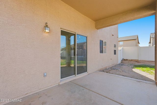 33728 S Colony Drive, Red Rock, AZ 85145