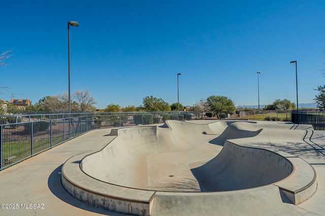 33728 S Colony Drive, Red Rock, AZ 85145