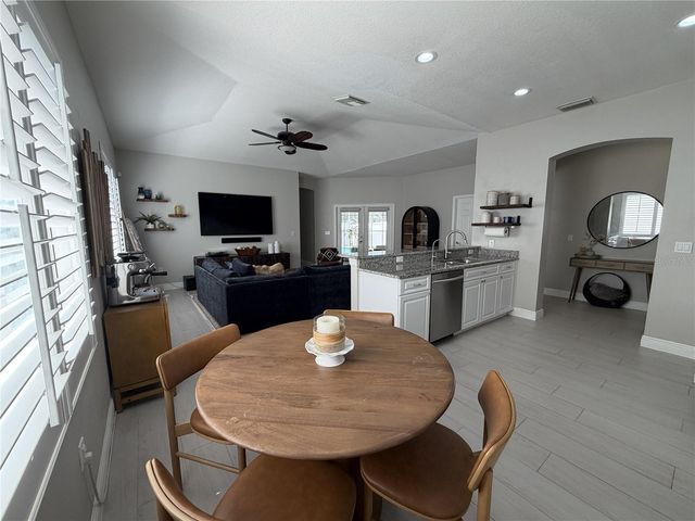 1764 OAK POND COURT, Oldsmar, FL 34677