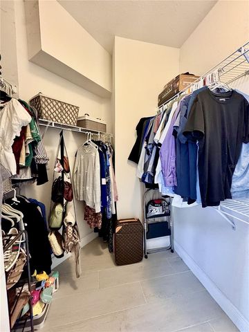 1764 OAK POND COURT, Oldsmar, FL 34677