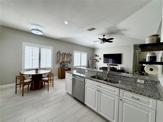 1764 OAK POND COURT, Oldsmar, FL 34677