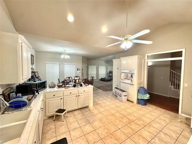 2509 Kingsley Lane, Oklahoma City, OK 73128