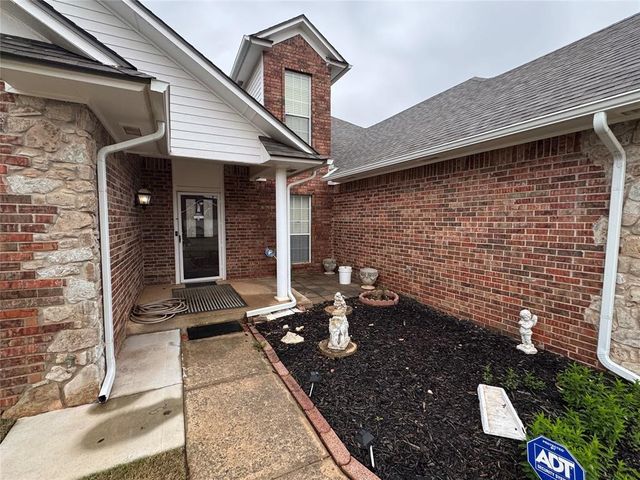 2509 Kingsley Lane, Oklahoma City, OK 73128