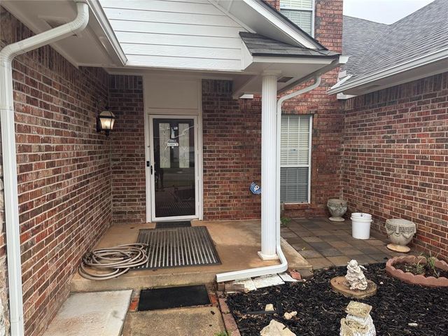 2509 Kingsley Lane, Oklahoma City, OK 73128