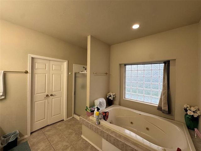 2509 Kingsley Lane, Oklahoma City, OK 73128