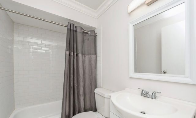 1459 N Winslowe Drive 301, Palatine, IL 60074