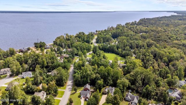 202 Neuse Harbour Boulevard, New Bern, NC 28560