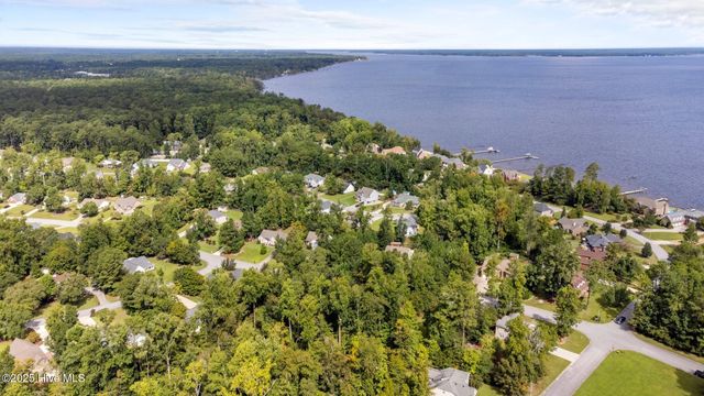 202 Neuse Harbour Boulevard, New Bern, NC 28560