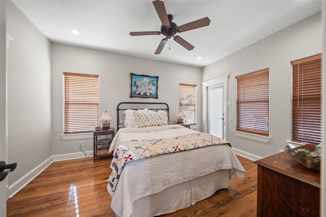 661 Old Plantersville Road, Montgomery, TX 77316