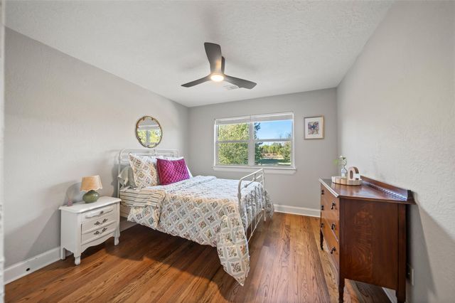 661 Old Plantersville Road, Montgomery, TX 77316