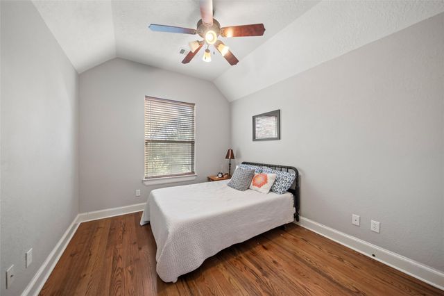 661 Old Plantersville Road, Montgomery, TX 77316