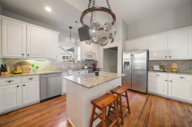 661 Old Plantersville Road, Montgomery, TX 77316