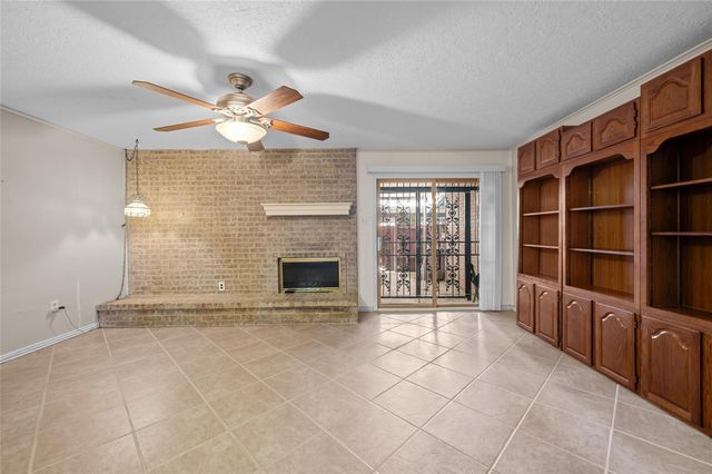 1303 Town Circle 4, Baytown, TX 77520