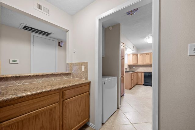 1303 Town Circle 4, Baytown, TX 77520