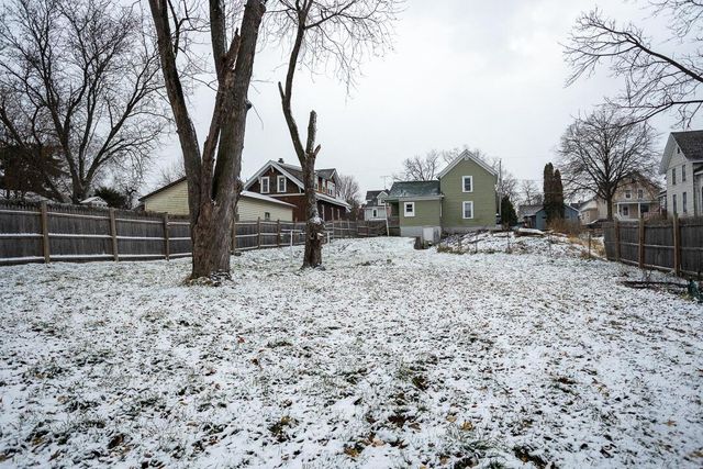 812 E Cady STREET, Watertown, WI 53094