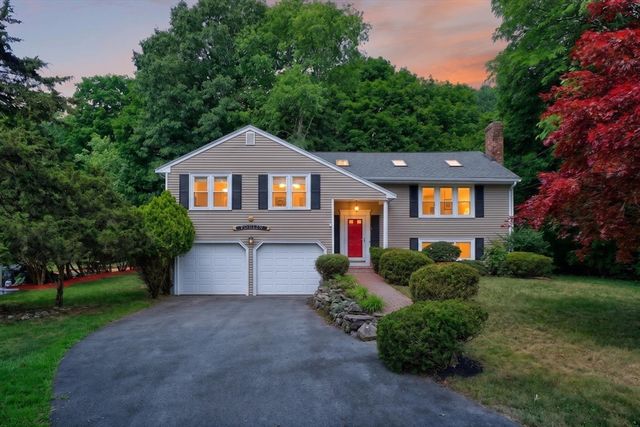 9 Oregon Ave, Braintree, MA 02184