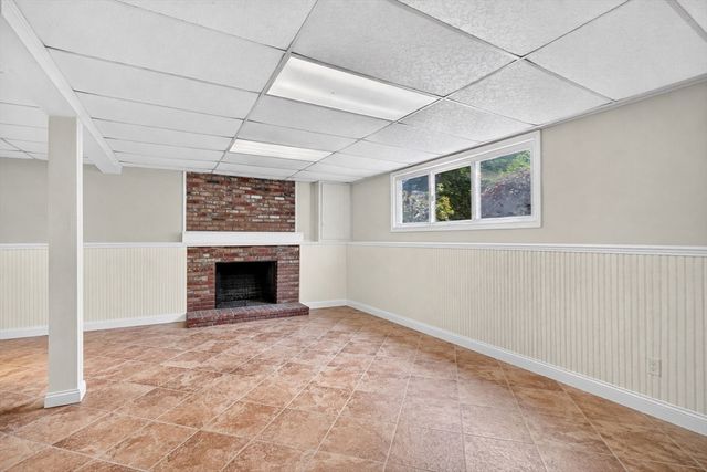 9 Oregon Ave, Braintree, MA 02184