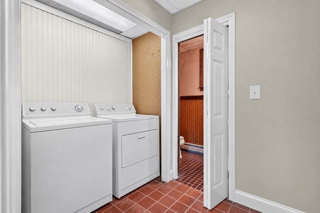 9 Oregon Ave, Braintree, MA 02184